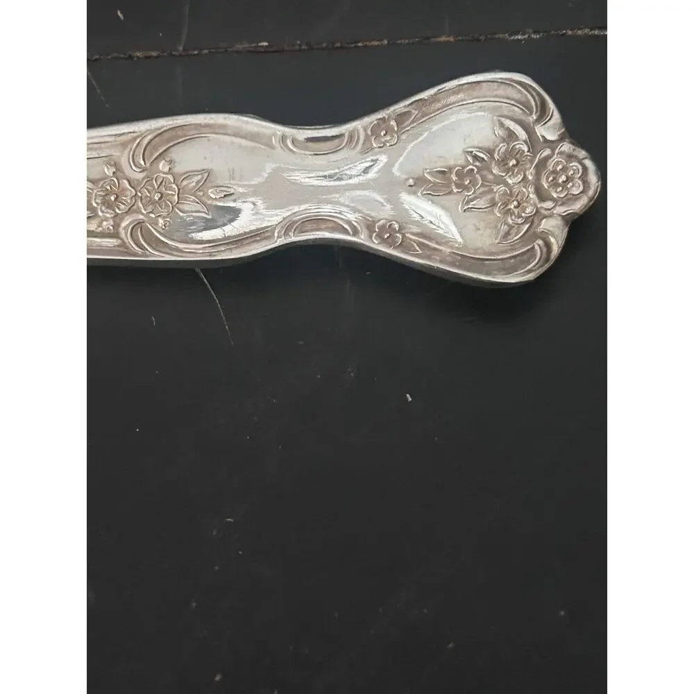 Vintage WM Rogers Mfg Co Extra Plate Silverplate Pie Cake Server Floral Ornate